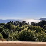 Appartement T3 Avec Mezzanine Et Parking Au Rayol-canadel - Fr-1-226b-176 Le Rayol-Canadel-sur-Mer