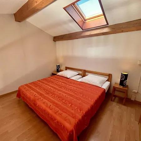T3 Avec Mezzanine Et Parking Au Rayol-canadel - Fr-1-226b-176 Appartement